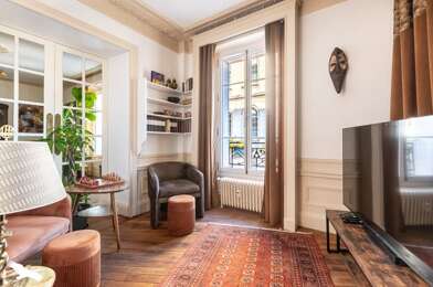 Appartement 6 pièces 251904 €