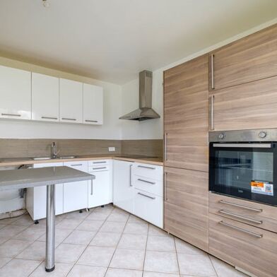 Appartement 5 pièces 231440 €