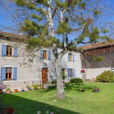 Maison 9 pièces 299499 €