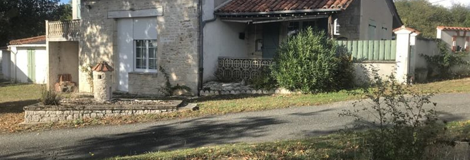 Maison 4 Pièces 118 m² à vendre à La Rochefoucauld-en-Angoumois (16110)