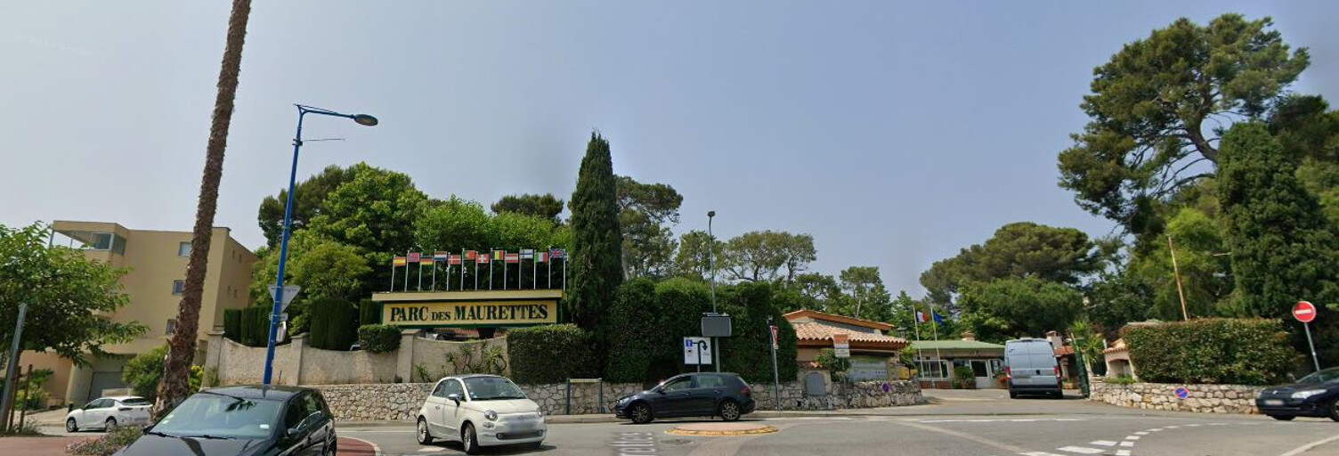 Garage  13 m² à vendre à Villeneuve-Loubet (06270)