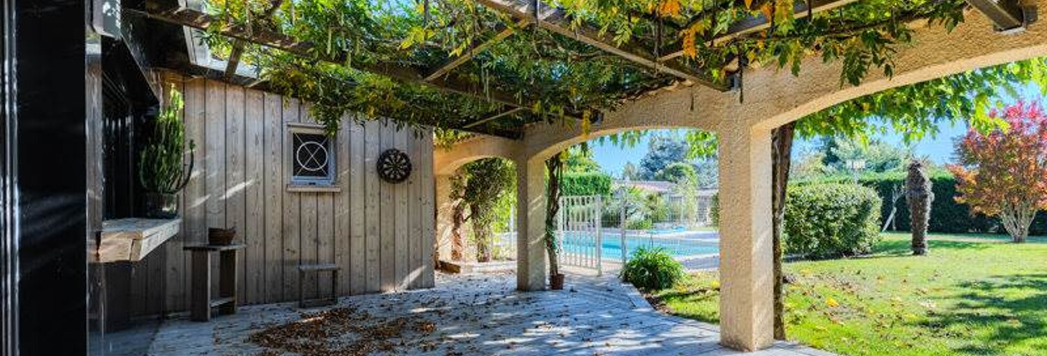 Maison 6 Pièces 153 m² à vendre à Arveyres (33500)