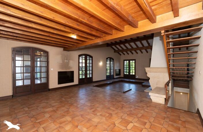 Maison en pierre de 7 pièces principales — photo 2