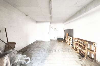 Commerce  44000 €