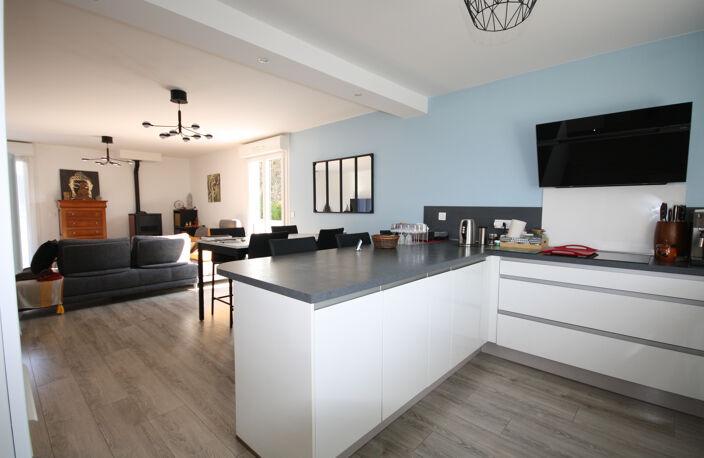 EXCUSIVITE ! Tinqueux charmante maison de plain pied 4 chambres sous sol total sur terrain de 660 m2 — photo 5