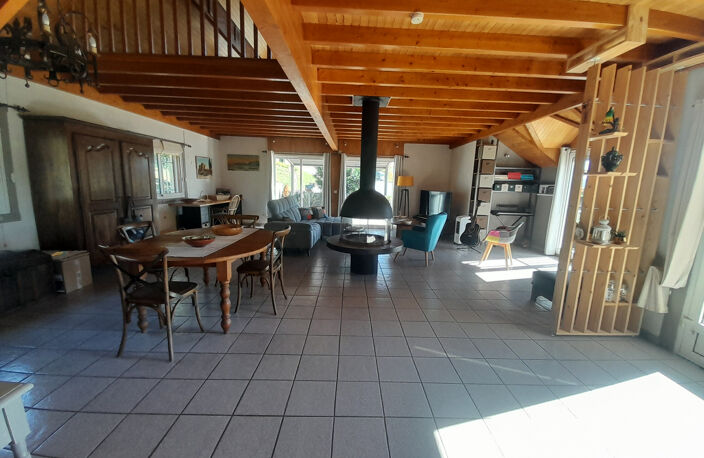 Maison de 180 m2 avec garage de 135 m2 — photo 4