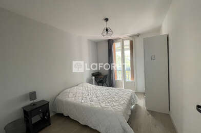 Appartement 5 pièces 350 €
