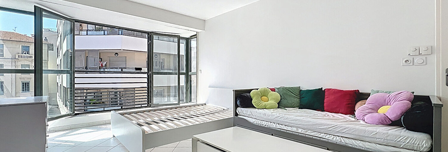 Appartement 1 Pièce 35 m² à vendre à Nice (06000)