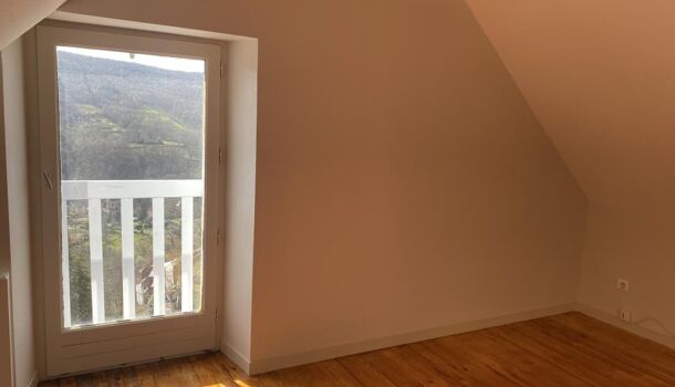 Villa / Maison 4 pièces  à louer Salles-la-Source 12330