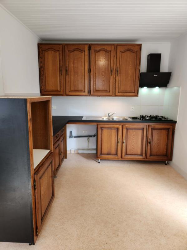 Villa / Maison  T4 à louer Sébazac-Concourès 12740