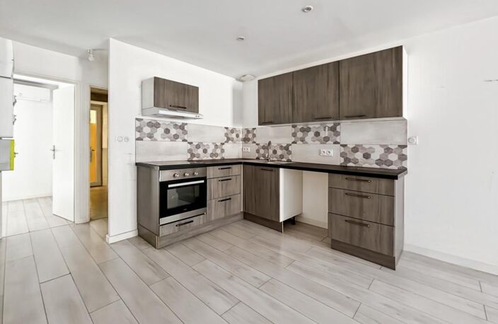Appartement T3 rénové sur les Allées Paul Riquet à Béziers — photo 4
