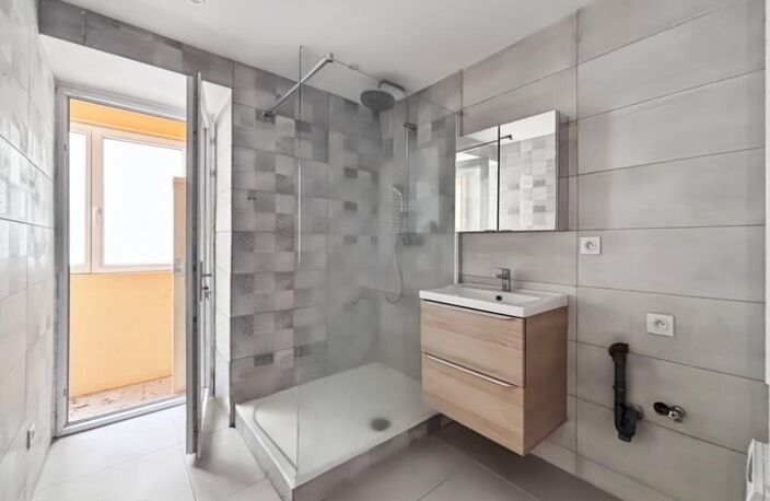 Appartement T3 rénové sur les Allées Paul Riquet à Béziers — photo 5