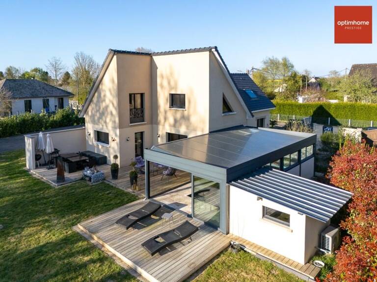 Magnifique maison contemporaine de 300 m² avec piscine intérieure et 5 chambres — photo 1