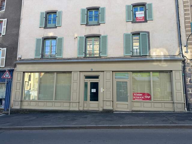 À louer – Local commercial / professionnel – Saint-Flour ville basse — photo du bien