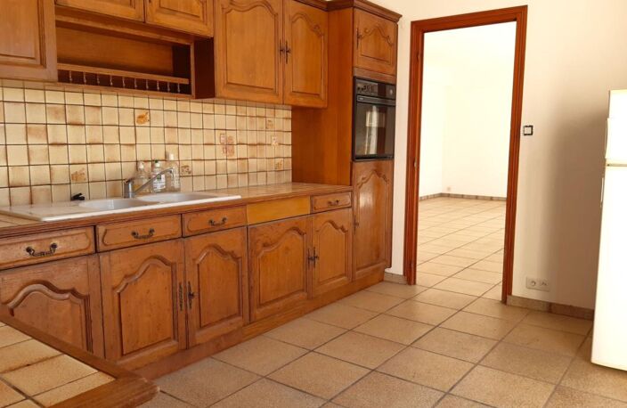Maison de plain-pied sur grand terrain — photo 5