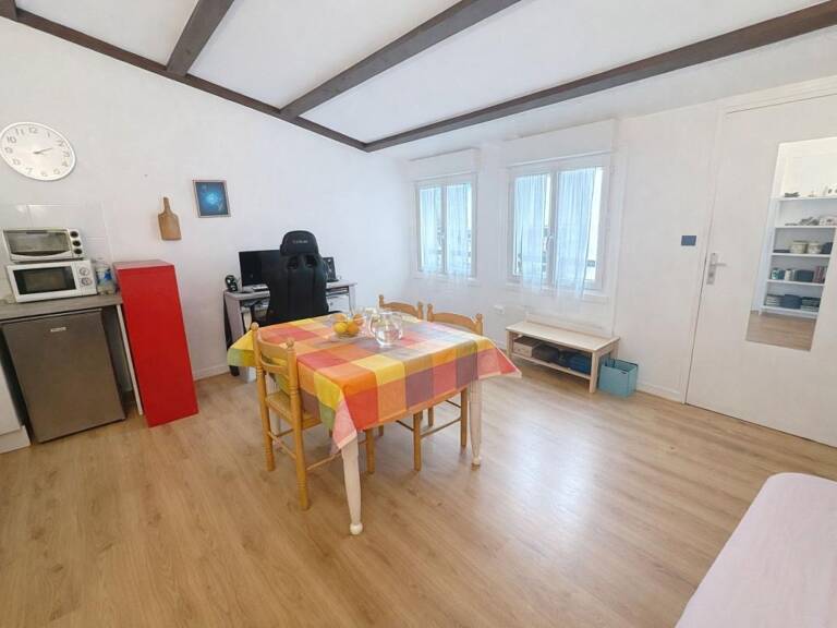 Appartement À Vendre LA ROCHELLE — photo 1