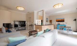 Maison 7 Pièces 181 m² à louer à Beaulieu-sur-Mer (06310)