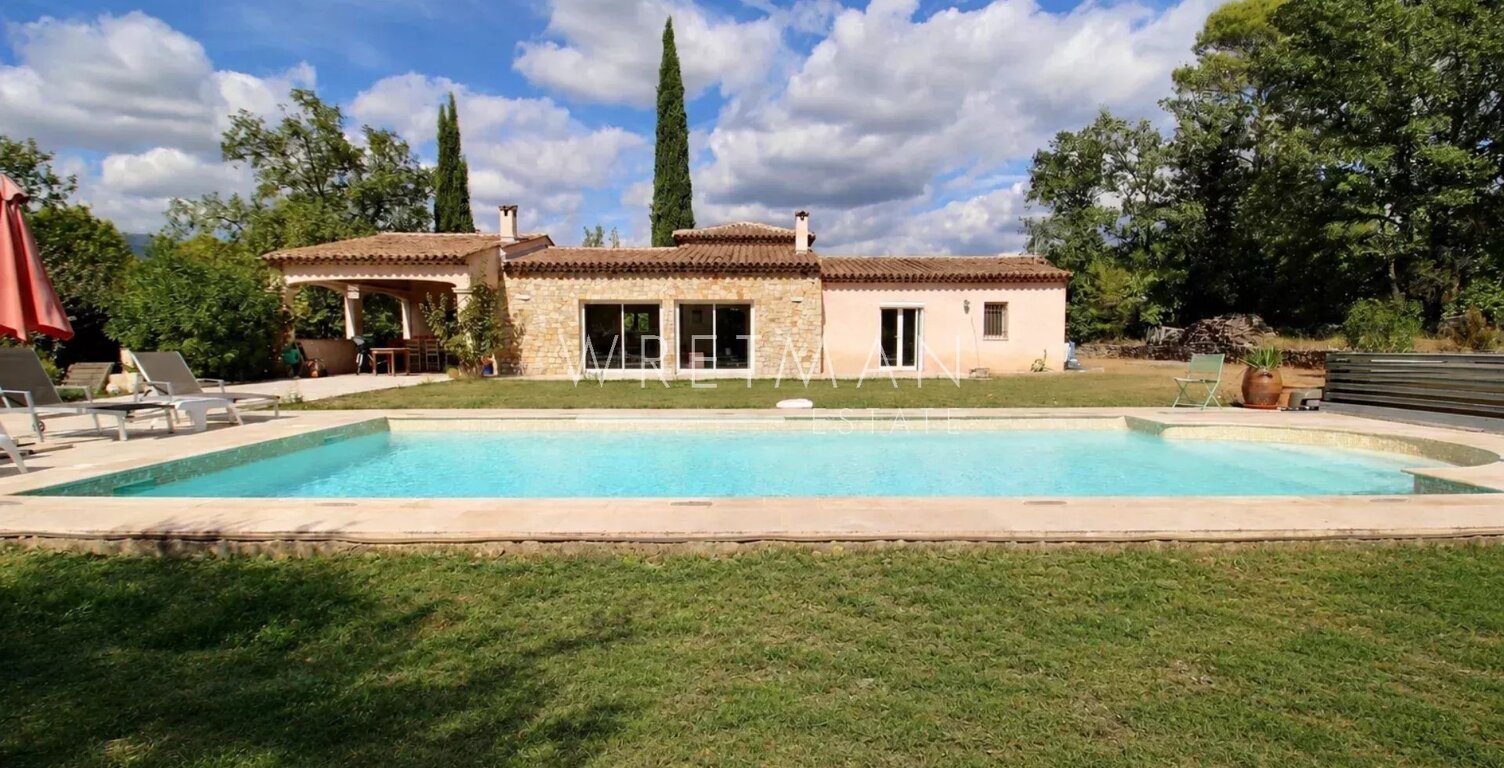 Maison de plain pied proche des commerces - Fayence — photo 1