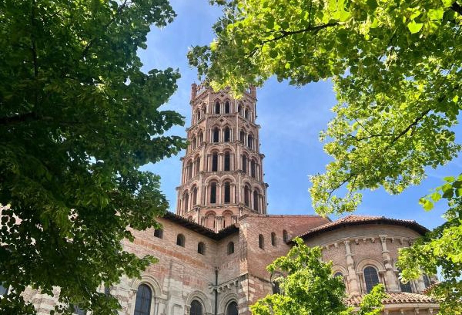 Toulouse Saint Sernin appartement type T3 sans vis à vis avec balcon et vu exceptionnelle — photo 1
