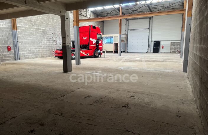 LOCAL D'ACTIVITE 577 M² – CAEN NORD  – FRAIS DE NOTAIRE RÉDUITS - RÉHABILITATION PREMIUM — photo 3