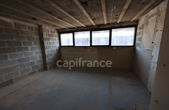 LOCAL D'ACTIVITE 577 M² – CAEN NORD  – FRAIS DE NOTAIRE RÉDUITS - RÉHABILITATION PREMIUM — photo 4
