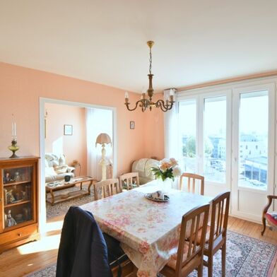 Appartement 4 pièces 184000 €