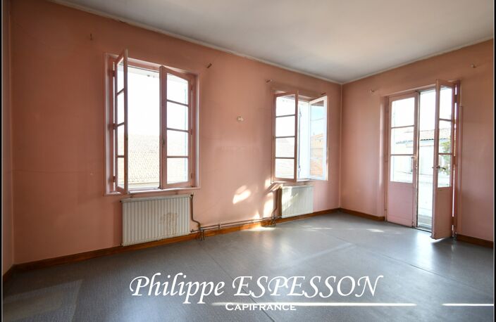 ENSEMBLE IMMOBILIER DIVISIBLE AU CŒUR DE MARMANDE – 2 MAISONS + 970 M² DE BÂTIMENTS + TERRAIN DE 2 557 M² — photo 5