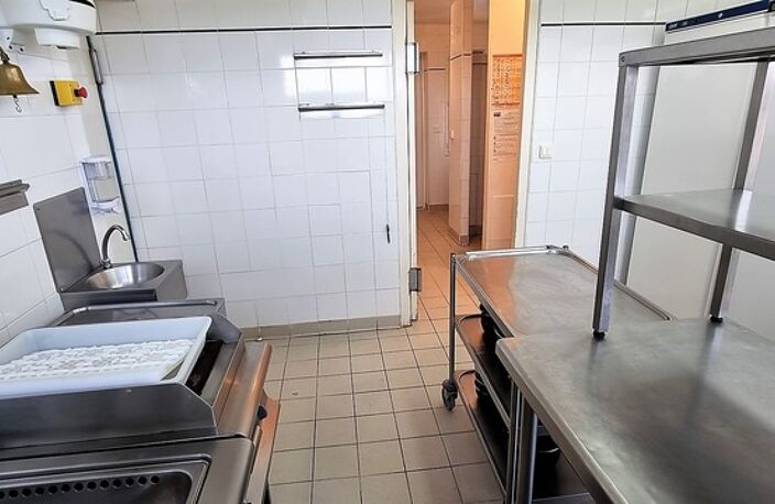 Dpt Charente Maritime (17), St-Trojan Les Bains emplacement n°1 vue mer, A Vendre Fonds commerce Restaurant — photo 5
