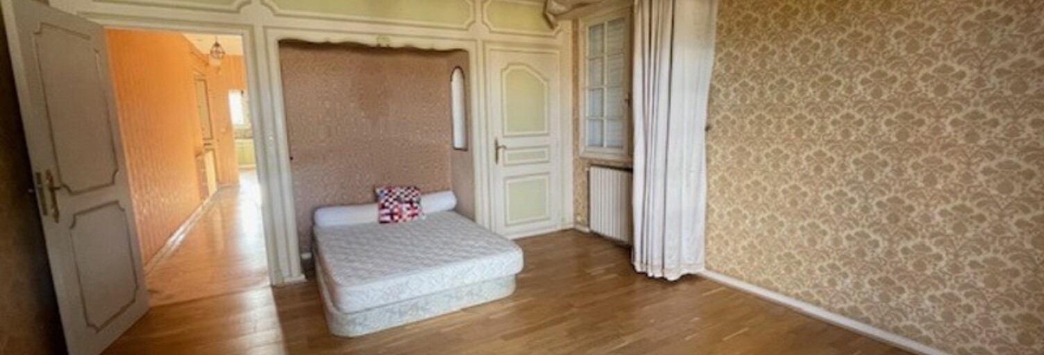 Maison 10 Pièces 324 m² à vendre à Pontacq (64530)