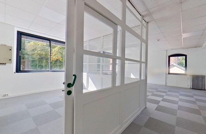 Dpt Meurthe et Moselle (54), BUREAU de 64,14 m2 à louer à MAXÉVILLE, stationnement gratuit — photo 2