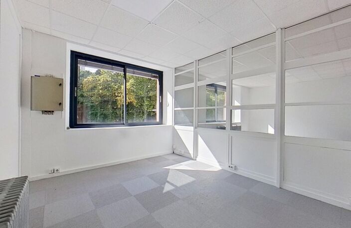 Dpt Meurthe et Moselle (54), BUREAU de 64,14 m2 à louer à MAXÉVILLE, stationnement gratuit — photo 3