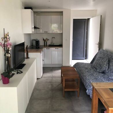 Appartement 2 pièces 700 €