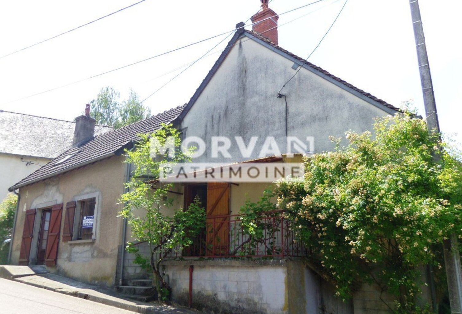 SAINT-SAULGE - MAISON DE BOURG-GRANGE ET JARDIN NON ATTENANT - 39000 € — photo 1