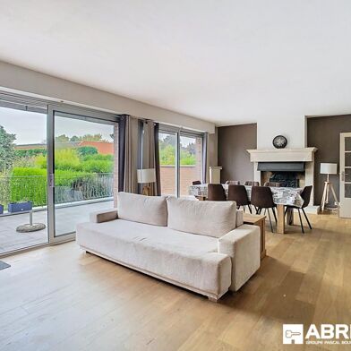 Appartement 6 pièces 1595 €