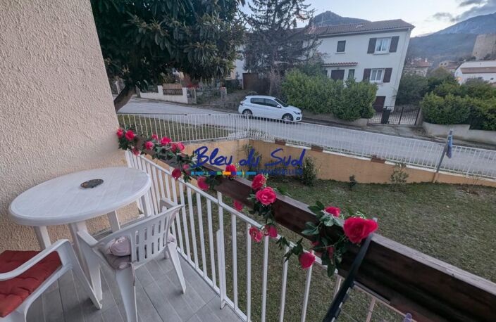 Studio lumineux avec terrasse, cave et parking — photo 3