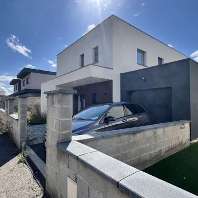 Maison 6 pièces 395000 €