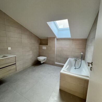 Appartement 5 pièces 170000 €