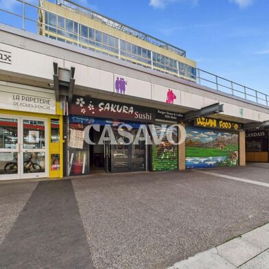 Commerce  320000 €