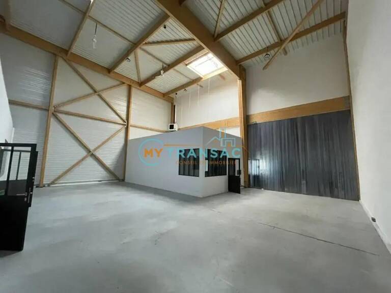 Romainville A LOUER Lot B5 :  1084m² d'activité et bureaux — photo 1