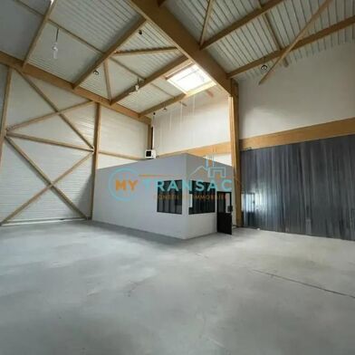 Local industriel  15356 €