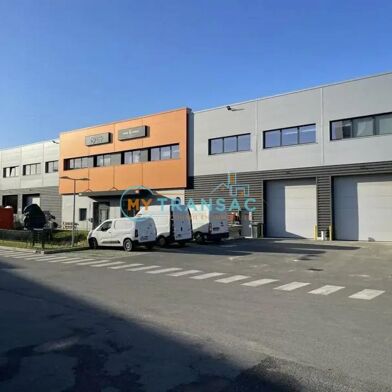 Local industriel  12041 €