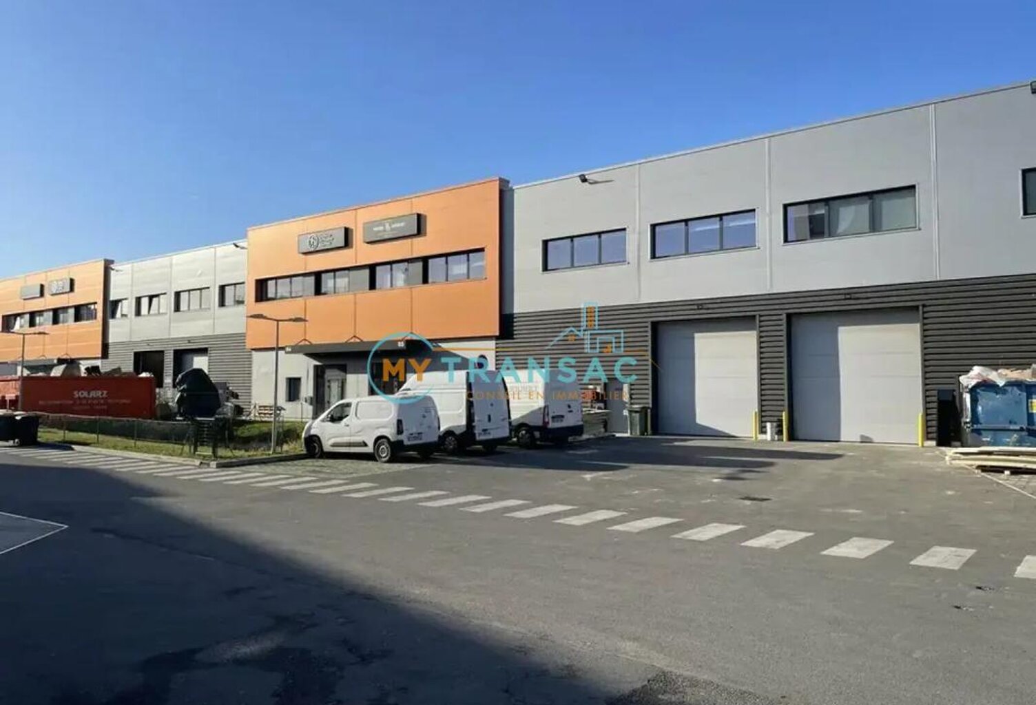 Romainville A LOUER Lot A4 : 850m² d'activité et bureaux — photo 1