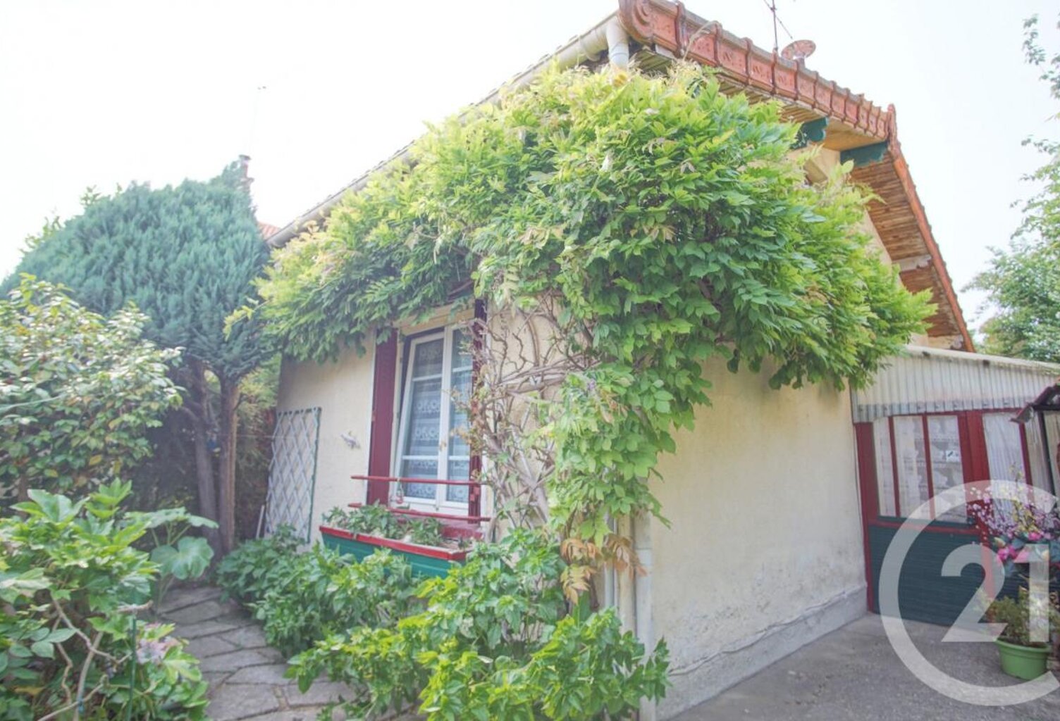 Pavillon — photo 1