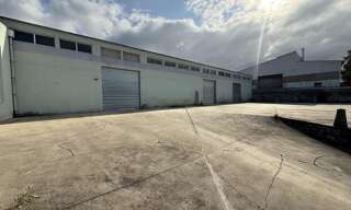 Local industriel  1404 m² à louer à Saint-Benoît (97470)