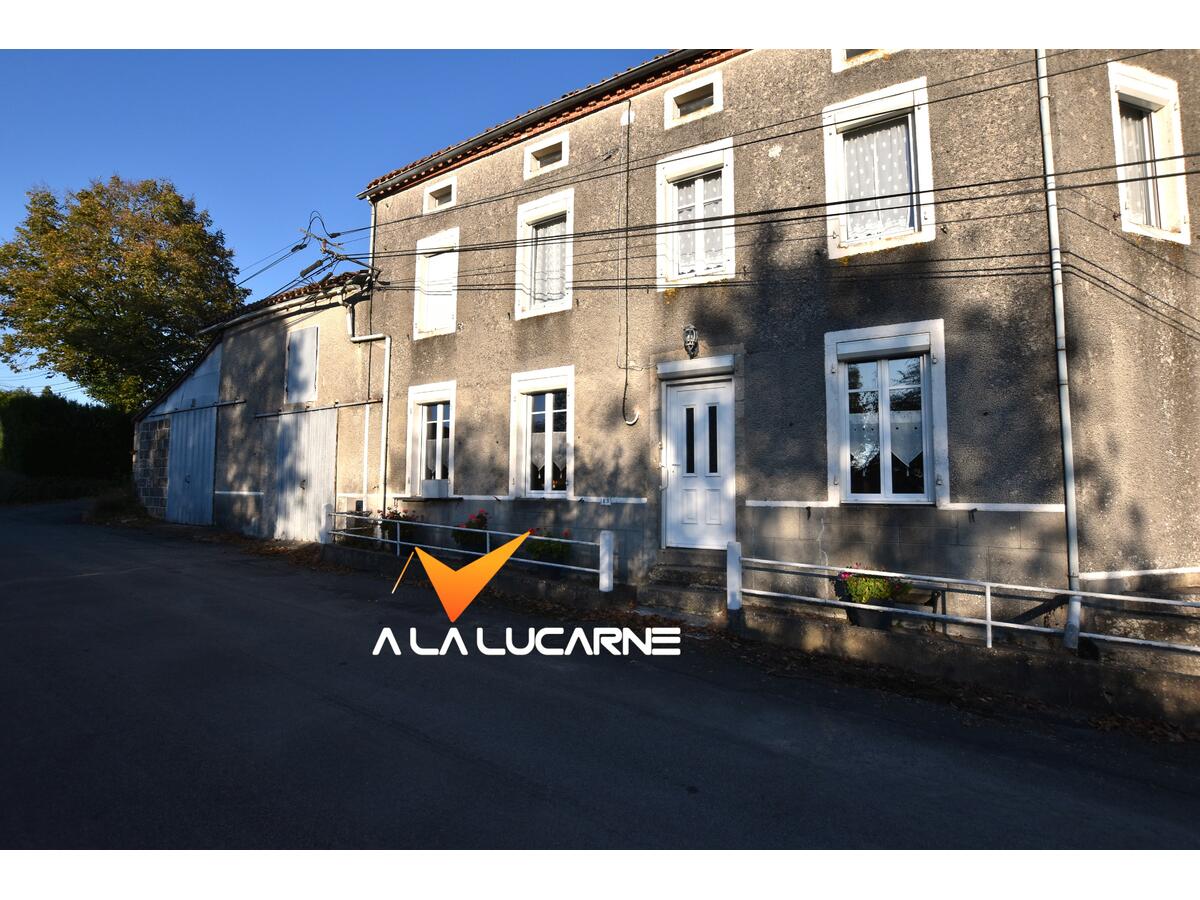 Villa / Maison  T5 à vendre Courlay 79440