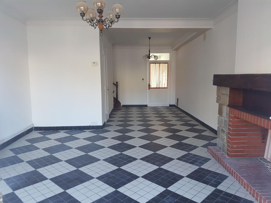 Villa / Maison 3 pièces  à louer Aire-sur-l'Adour 40800