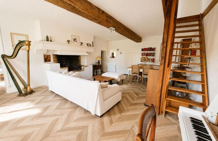 Maison rénovée avec charme - 124 m² - 4 chambres - Jardins clos et dépendance — photo 3