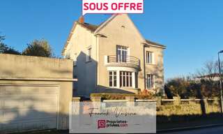 Maison 8 Pièces 212 m² à vendre à Les Herbiers (85500)