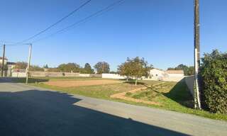 Terrain  1300 m² à vendre à Saint-Saturnin-du-Bois (17700)