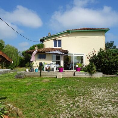 Maison 7 pièces 235000 €